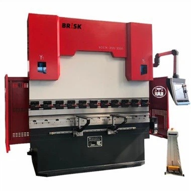 Koja je razlika između preše za savijanje i savijanja?